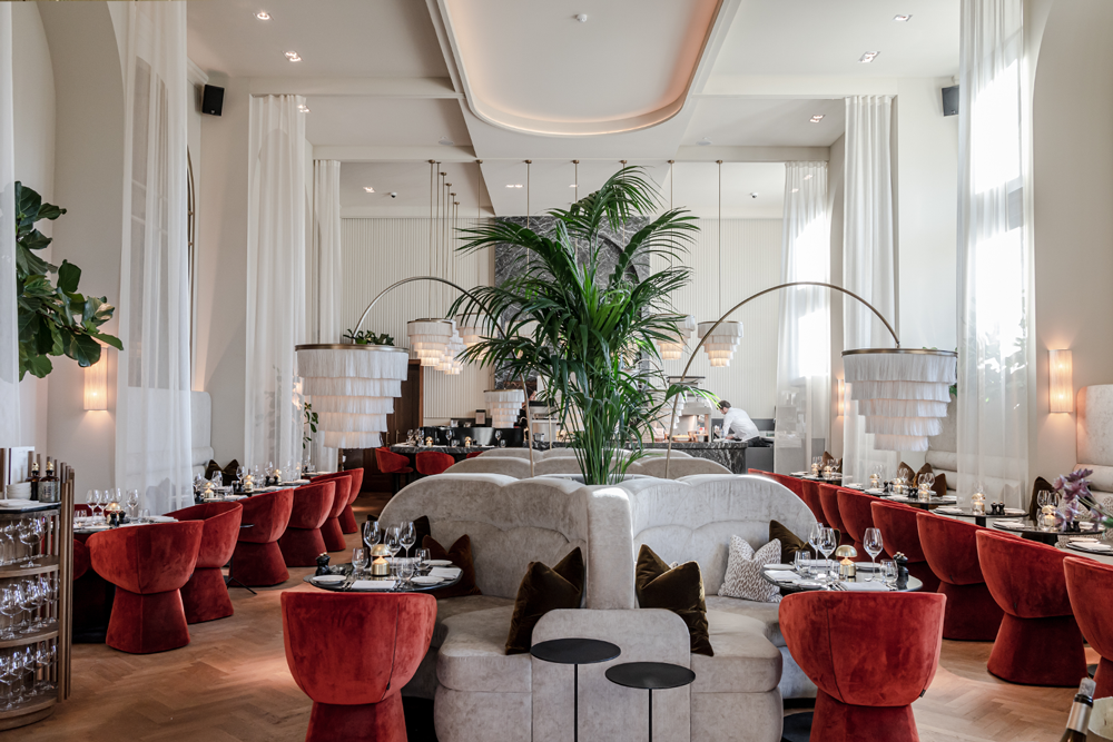 Madonna Antwerp akoestiek in het restaurant, grand cafe en bar